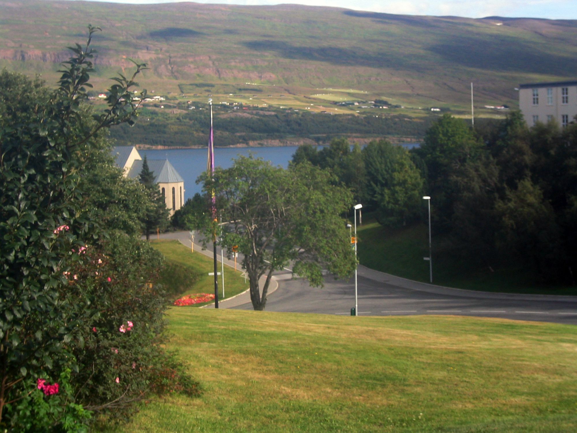 Fe Gisting Hotel Akureyri Bagian luar foto